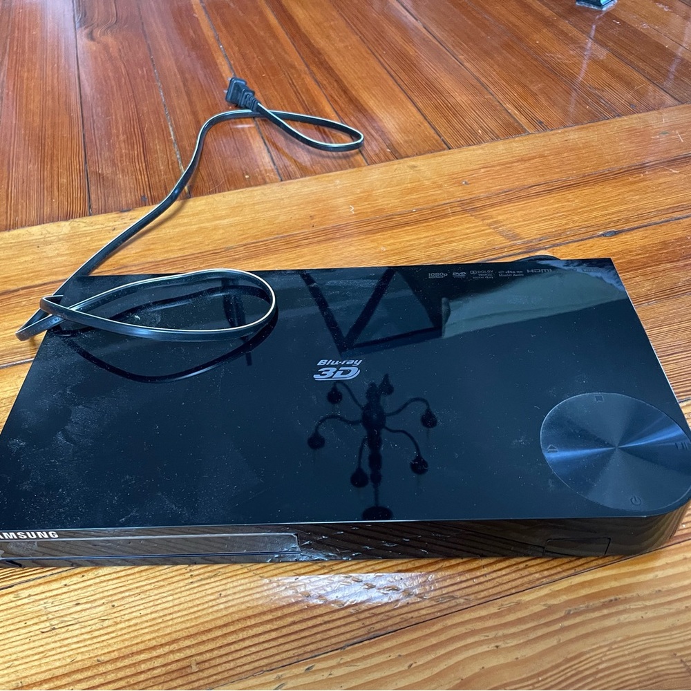 Samsung NWOT Blu Ray DVD Player